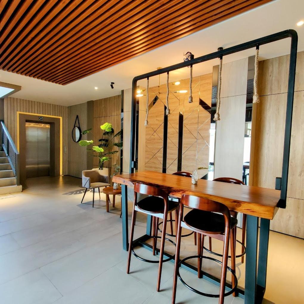 The Mango Suites By Flat06 Jakarta Exterior photo